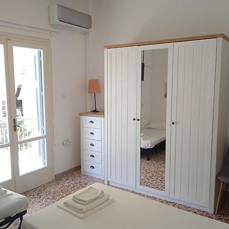 Elina'S Room Poros Town Exteriör bild