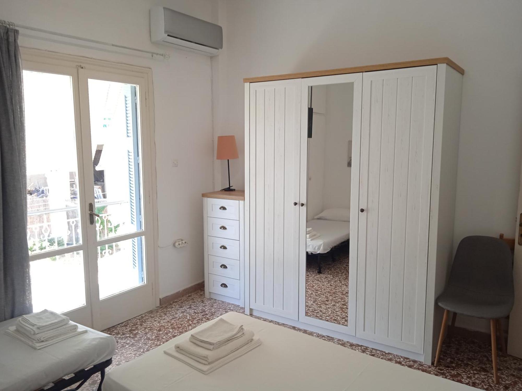 Elina'S Room Poros Town Exteriör bild